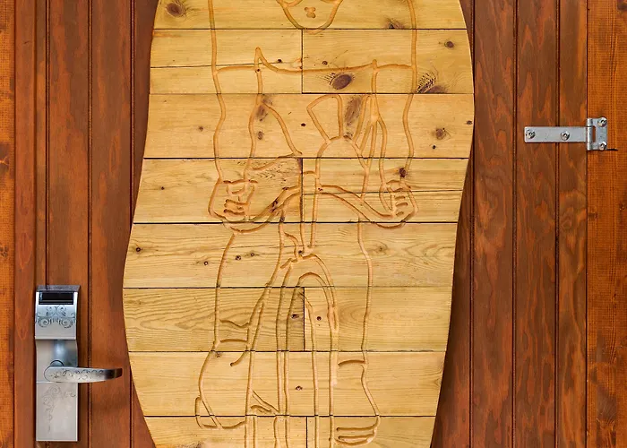 H10 Vintage - Adults Only 4*